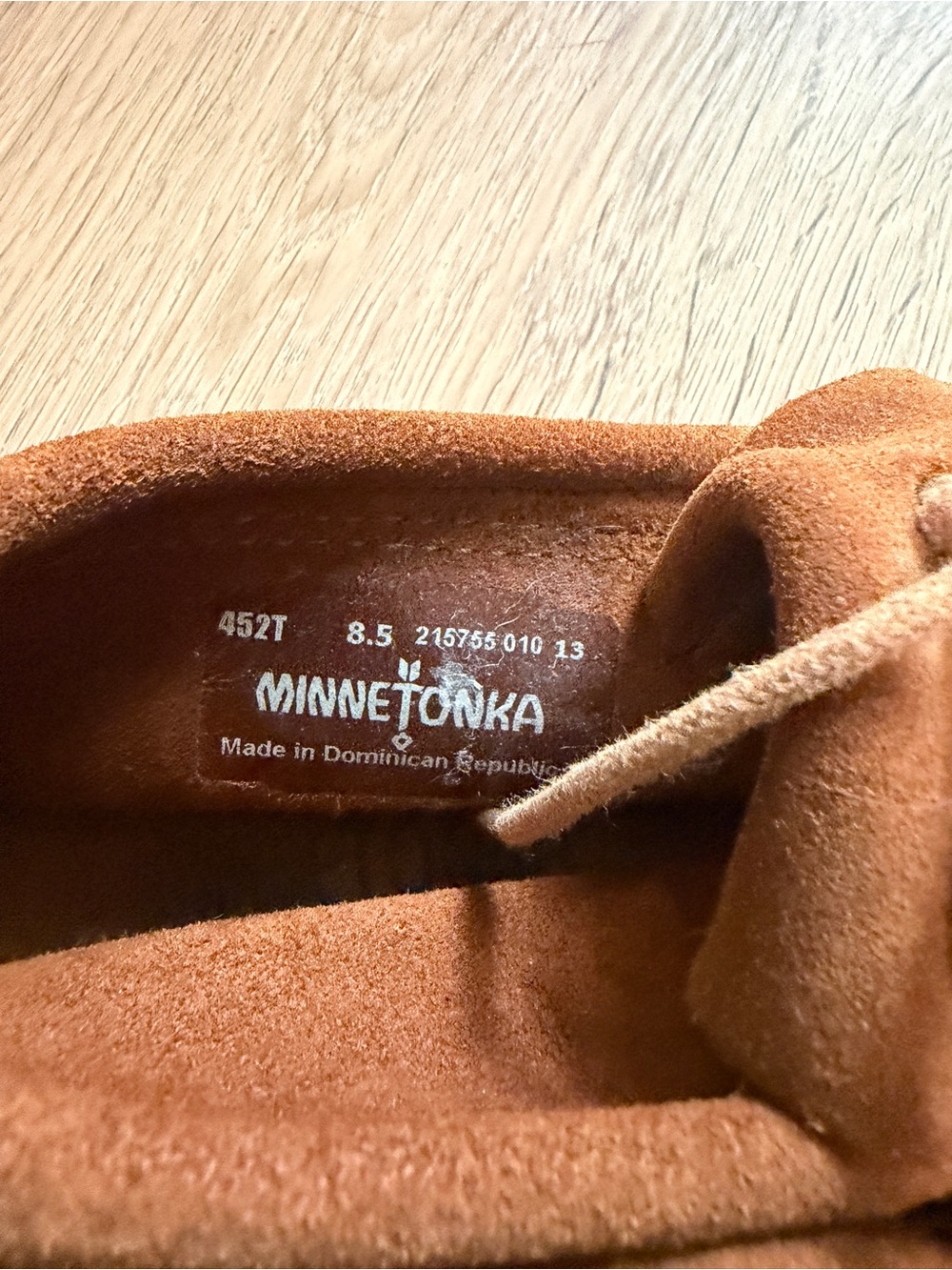 Minnetonka Women's Venice brown suede fringe moccasins size 8.5 hardsole - Picture 4 of 6